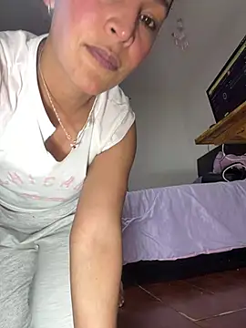 Snapshot of michel_ex33 chatting on February 2026 09:08:01 PM michel ex33 online show from February 2026 09:08:01 PM