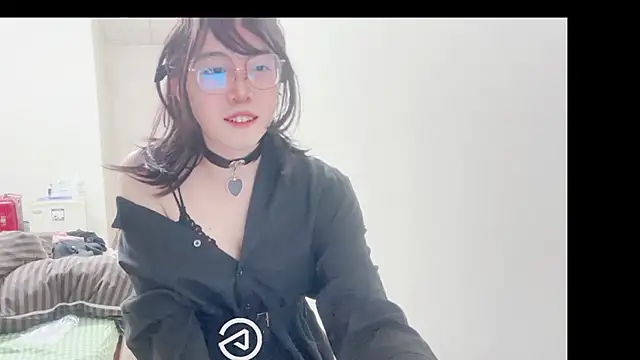 Snapshot of yahanr chatting on December 2025 11:08:02 AM yahanr online show from December 2025 11:08:02 AM