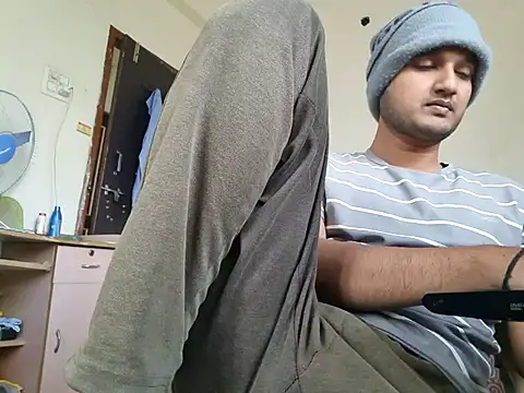 Jonrobinso online show from November 2025 05:28:02 AM