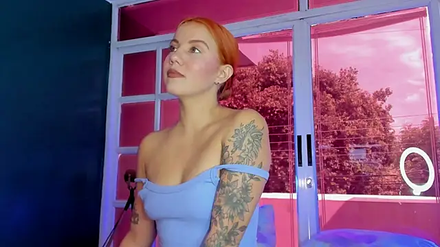 MelaniieRoux online show from April 2026 07:37:02 PM