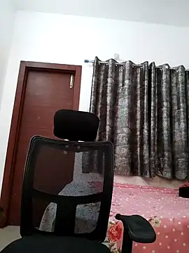 sanaya baby online show from January 2025 11:18:01 PM