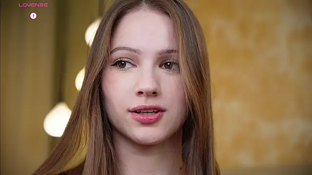 Snapshot of hecola chatting on December 2025 12:36:01 PM hecola online show from December 2025 12:36:01 PM