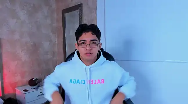 Snapshot of Muichiro_tokito1 chatting on December 2024 01:52:02 PM Muichiro tokito1 online show from December 2024 01:52:02 PM