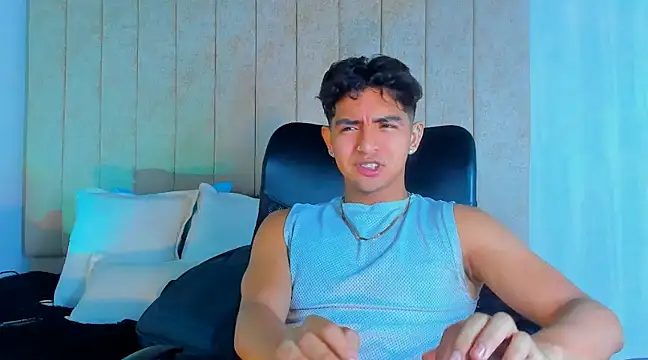 Snapshot of Muichiro_tokito1 chatting on February 2025 04:01:02 AM Muichiro tokito1 online show from February 2025 04:01:02 AM