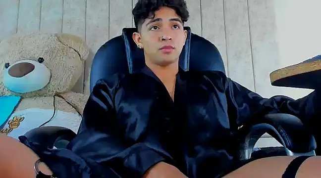 Snapshot of Muichiro_tokito1 chatting on March 2025 07:09:02 AM Muichiro tokito1 online show from March 2025 07:09:02 AM