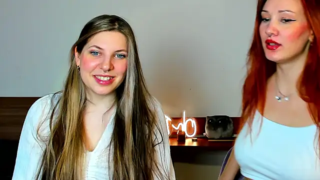 Annie aww online show from February 2025 01:04:01 AM