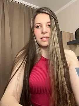 Annie aww online show from December 2025 04:58:01 PM