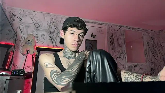 Saturno v online show from February 2025 10:20:01 PM