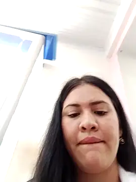 Snapshot of Miia_grand chatting on March 2025 04:57:01 PM Miia grand online show from March 2025 04:57:01 PM