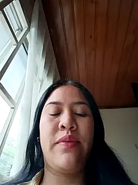 Snapshot of Miia_grand chatting on November 2025 12:31:02 PM Miia grand online show from November 2025 12:31:02 PM