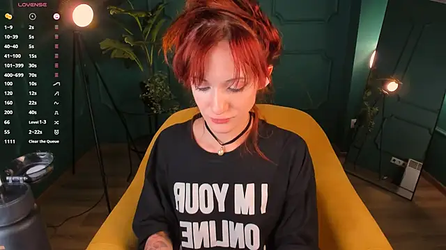 Snapshot of Dearly_kitty chatting on March 2025 05:22:02 PM Dearly kitty online show from March 2025 05:22:02 PM