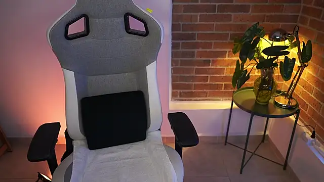 anyacutex online show from January 2025 07:01:02 PM