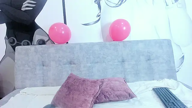 Siena morales online show from February 2025 04:31:01 PM