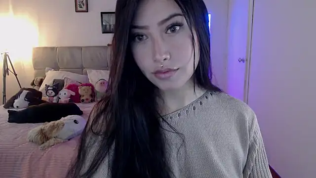 Snapshot of Emilyswan04 chatting on January 2025 07:18:01 PM Emilyswan04 online show from January 2025 07:18:01 PM