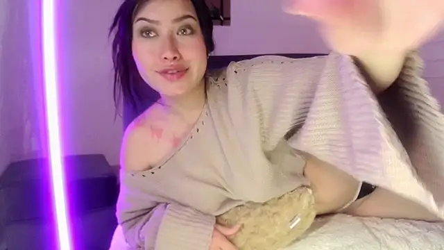 Snapshot of Emilyswan04 chatting on February 2025 07:15:02 PM Emilyswan04 online show from February 2025 07:15:02 PM