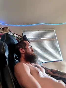 Snapshot of lit702 chatting on February 2026 07:20:01 PM lit702 online show from February 2026 07:20:01 PM