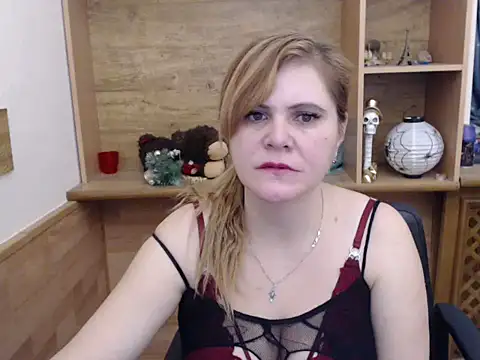 DaniellaKiss online show from February 2026 09:27:01 PM