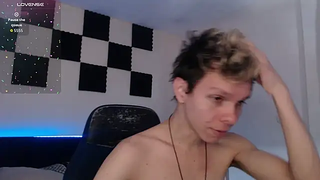 bryamado69 online show from October 2025 02:46:01 PM