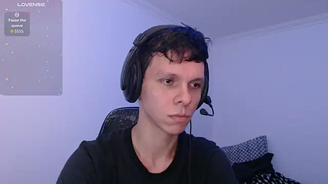 bryamado69 online show from December 2025 07:39:02 AM