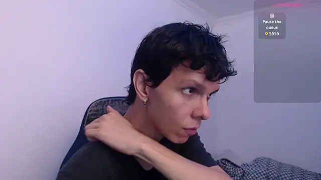 bryamado69 online show from May 2026 06:05:01 PM