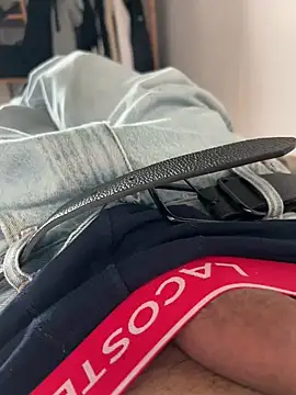 pignoufe online show from February 2026 04:18:01 PM