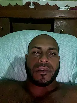 islandvybee55 online show from January 2026 02:36:02 AM