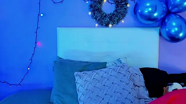 Charlotte11-11 online show from December 2025 03:30:02 PM