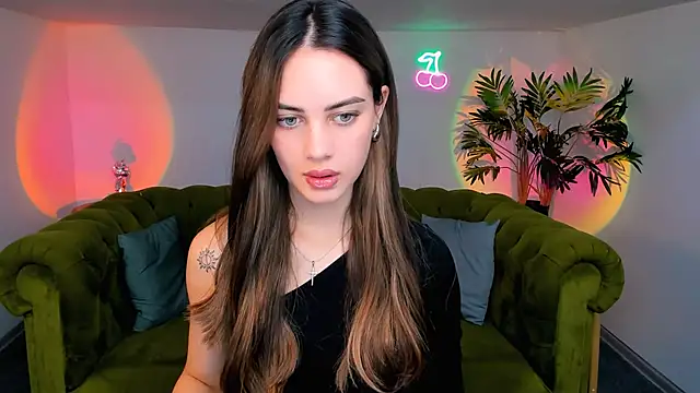 Snapshot of _shyy_girl chatting on September 2025 01:11:01 PM shyy girl online show from September 2025 01:11:01 PM