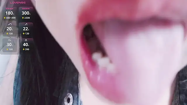 Snapshot of CN-Lily chatting on November 2025 11:21:02 AM CN-Lily online show from November 2025 11:21:02 AM