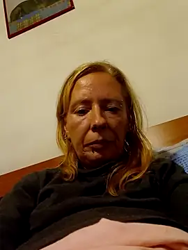 Ladykiss833 online show from September 2025 07:38:01 PM