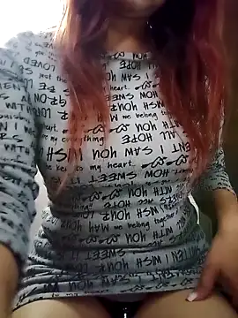 Snapshot of KITTEN-10 chatting on January 2026 10:08:01 PM KITTEN-10 online show from January 2026 10:08:01 PM