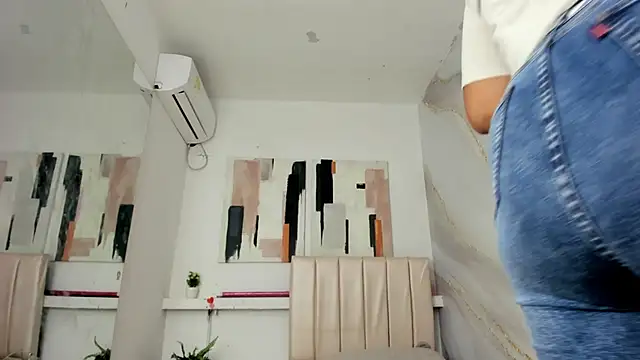 JOCELYN SANTANA1 online show from September 2025 11:59:02 AM