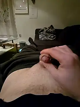 Snapshot of Titanhoott chatting on December 2024 04:05:02 PM Titanhoott online show from December 2024 04:05:02 PM