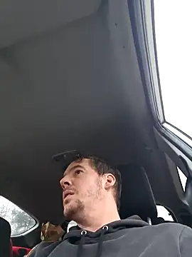 Titanhoott online show from December 2024 08:37:02 AM