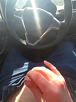 Titanhoott online show from March 2025 10:24:02 AM