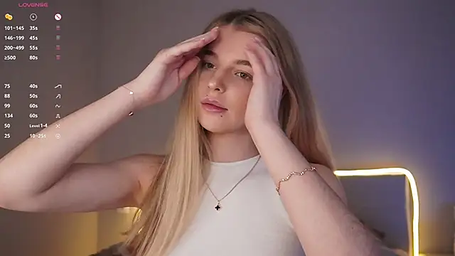 Snapshot of Sunshine_Diana chatting on December 2024 11:28:01 AM Sunshine Diana online show from December 2024 11:28:01 AM