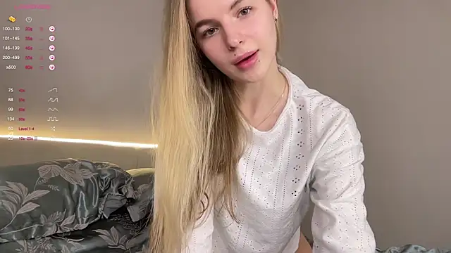 Snapshot of Sunshine_Diana chatting on February 2025 08:55:02 PM Sunshine Diana online show from February 2025 08:55:02 PM