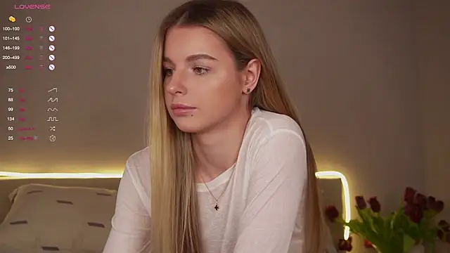 Snapshot of Sunshine_Diana chatting on March 2025 04:56:02 PM Sunshine Diana online show from March 2025 04:56:02 PM