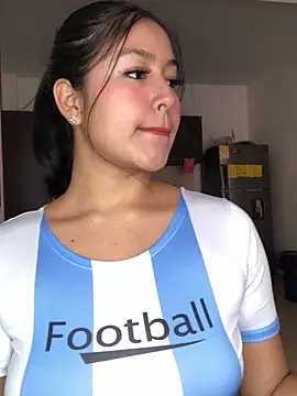 Snapshot of EmmaRossem chatting on November 2025 07:49:02 PM EmmaRossem online show from November 2025 07:49:02 PM