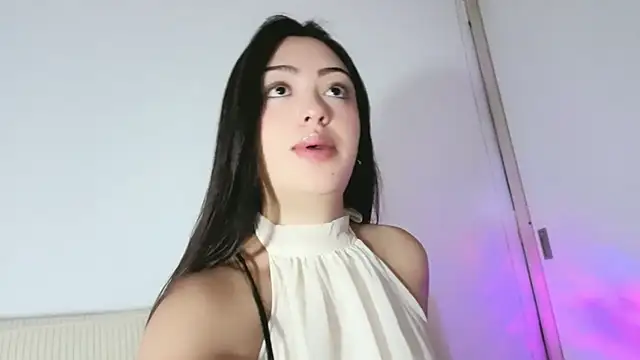 Sweet-Sophiee online show from July 2026 01:45:02 AM