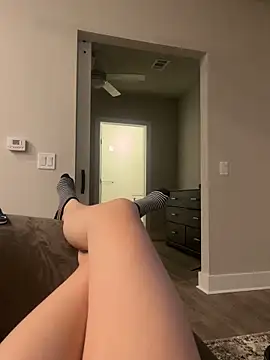 Kinkbitch25 online show from January 2025 07:13:02 AM