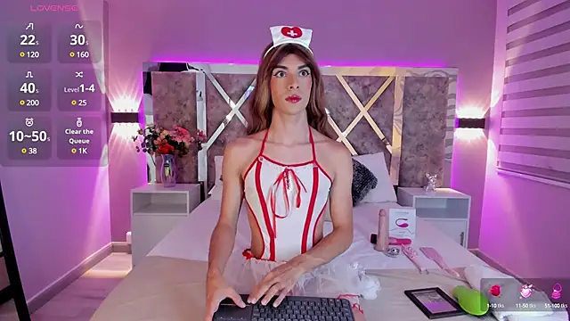 Snapshot of MaxiRogers chatting on March 2025 10:56:02 AM MaxiRogers online show from March 2025 10:56:02 AM