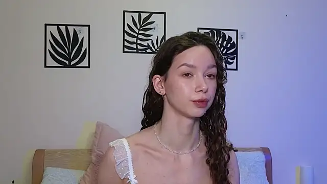 katycrown online show from February 2025 12:45:02 PM