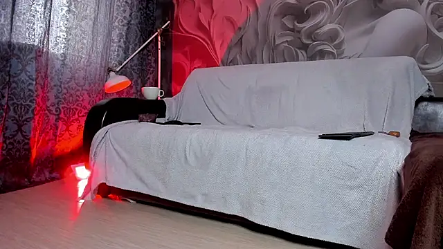 Snapshot of IrenePearcy chatting on February 2025 08:38:01 AM IrenePearcy online show from February 2025 08:38:01 AM