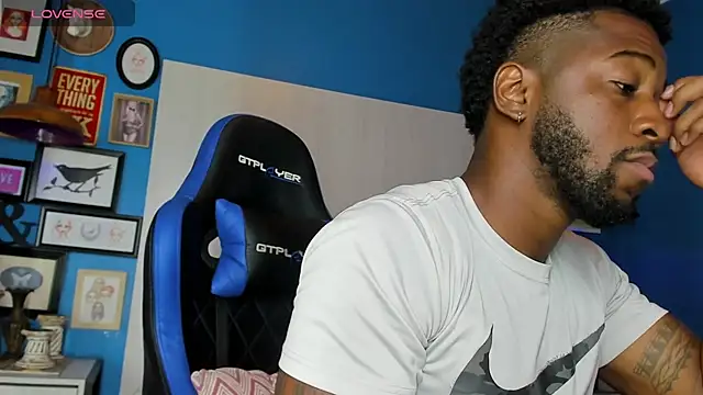 Snapshot of Drake_Nassir4 chatting on February 2025 03:36:02 PM Drake Nassir4 online show from February 2025 03:36:02 PM