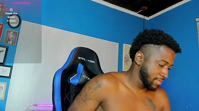 Snapshot of Drake_Nassir4 chatting on February 2025 06:40:01 PM Drake Nassir4 online show from February 2025 06:40:01 PM