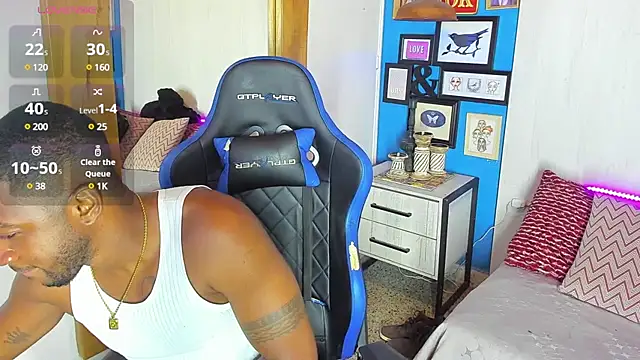 Snapshot of Drake_Nassir4 chatting on March 2025 04:13:01 AM Drake Nassir4 online show from March 2025 04:13:01 AM