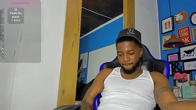 Snapshot of Drake_Nassir4 chatting on October 2025 09:15:01 PM Drake Nassir4 online show from October 2025 09:15:01 PM