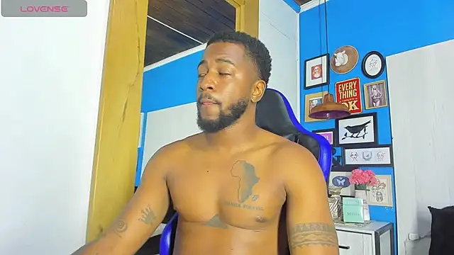 Snapshot of Drake_Nassir4 chatting on October 2025 08:31:01 PM Drake Nassir4 online show from October 2025 08:31:01 PM