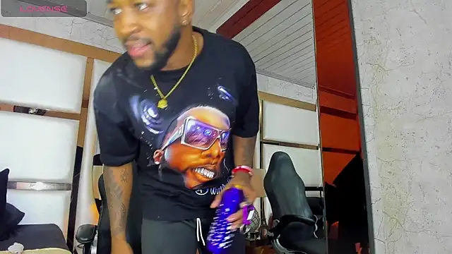 Snapshot of Drake_Nassir4 chatting on November 2025 02:38:01 PM Drake Nassir4 online show from November 2025 02:38:01 PM